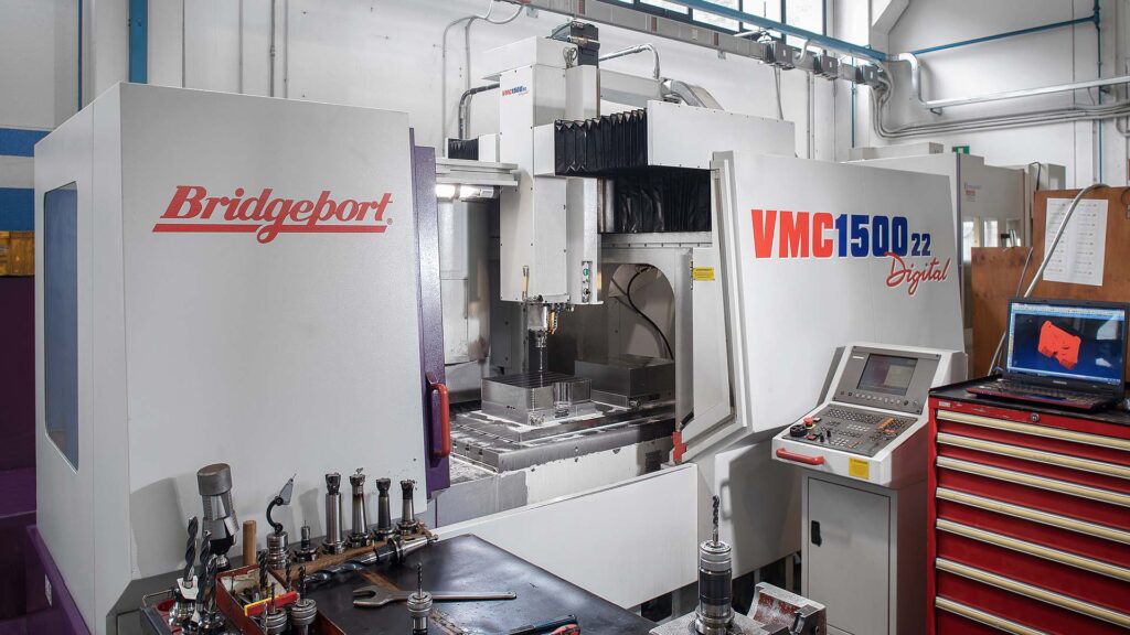 Bridgeport VMC Macchina CNC per stampi pressofusione